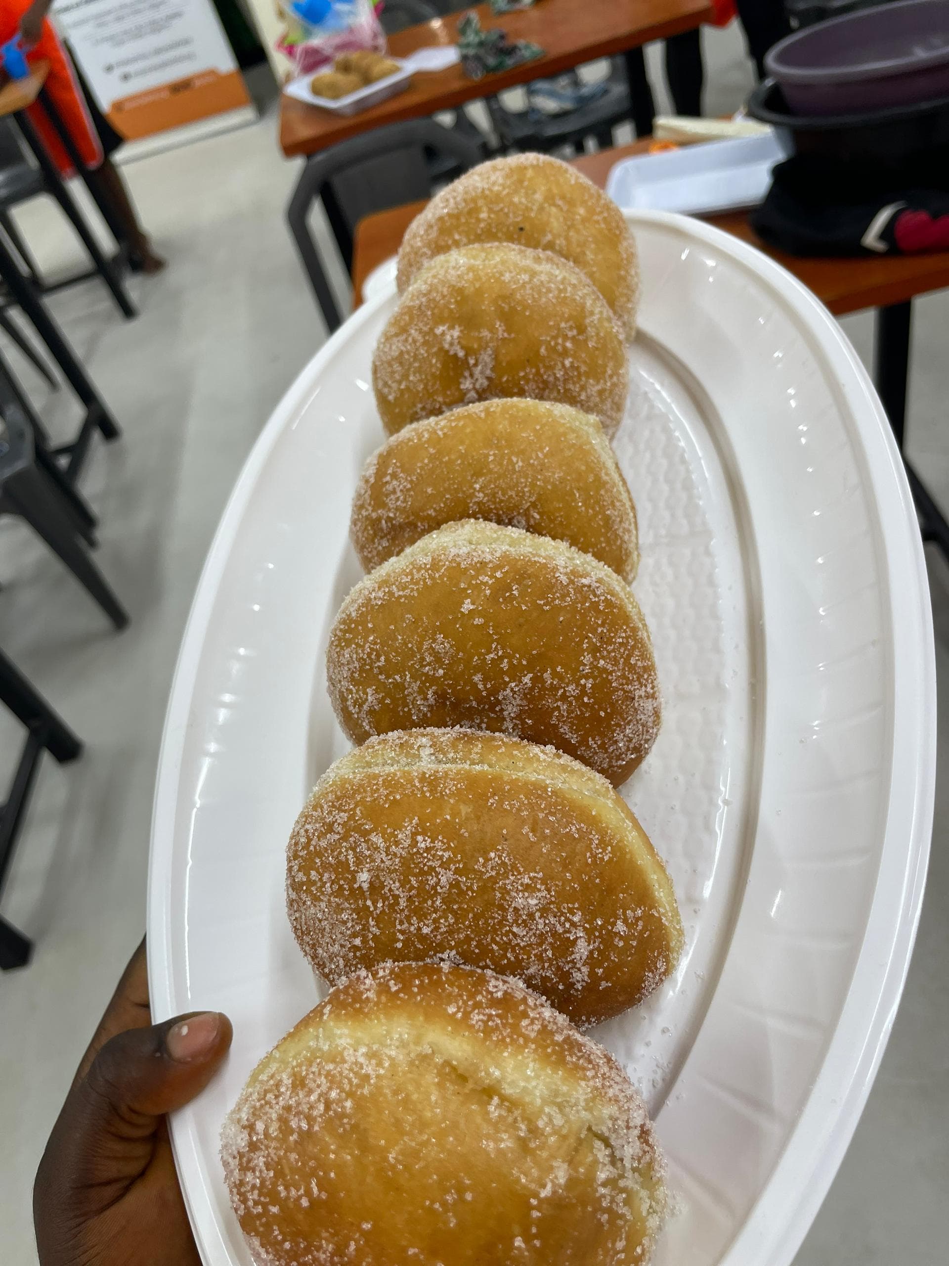 Doughnut, Eggroll, Hot dog roll